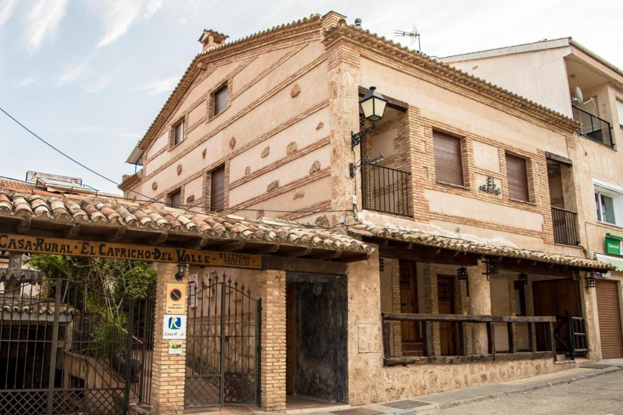 Apartamentos Capricho Del Valle 아로요프리오 외부 사진